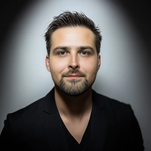 Alexander Paul - SEO & Growth Consultant aus Zürich